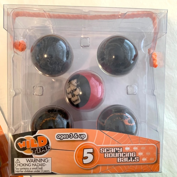 Halloween Flashlights & Fun Party Accessories - Picture 9 of 15